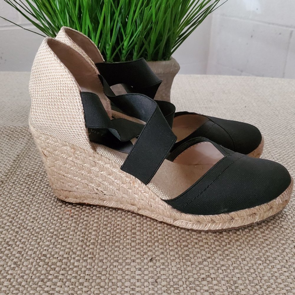 Adrienne Vittadini Black Espadrille Wedges  8.5